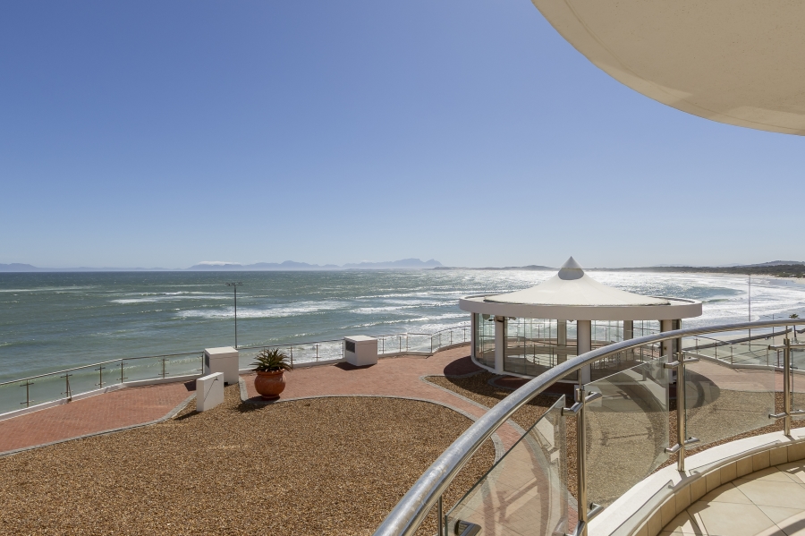 To Let 3 Bedroom Property for Rent in Strand North Western Cape